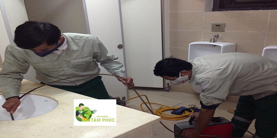 Thông tắc cống tại Thái Bình